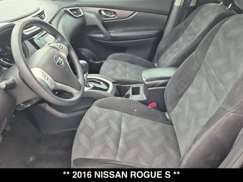 Used 2016 Nissan Rogue S w/ S Family Package FWD image 17