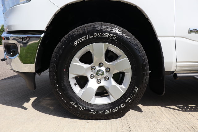 Used 2023 RAM 1500 Big Horn AWD/4WD image 32