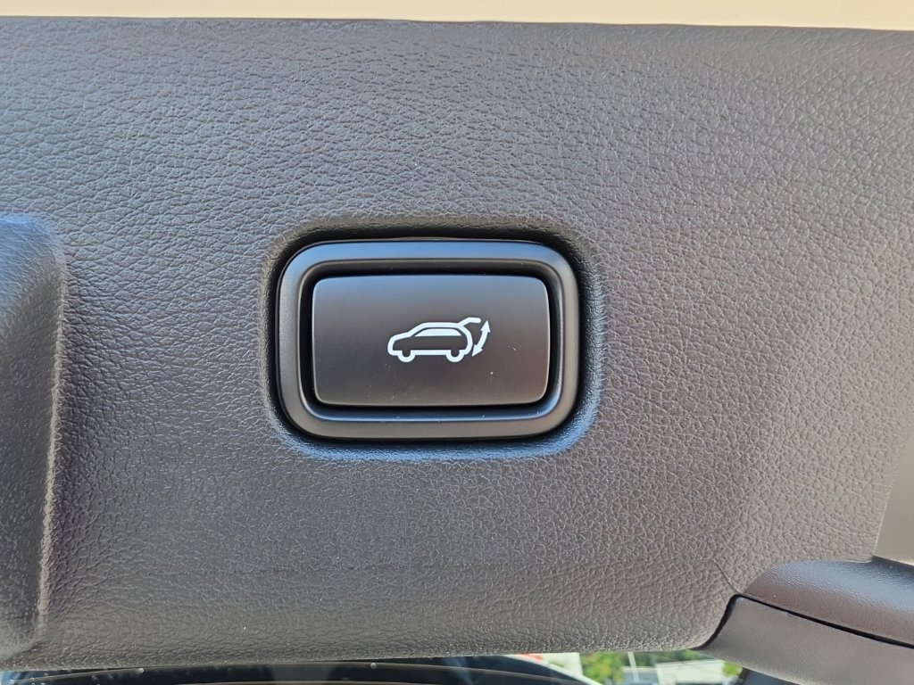 Certified 2026 Kia Sportage SX Prestige AWD/4WD image 13