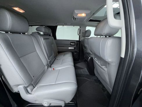Used 2018 Toyota Sequoia Limited w/ Safety & Convenience Package AWD/4WD image 17