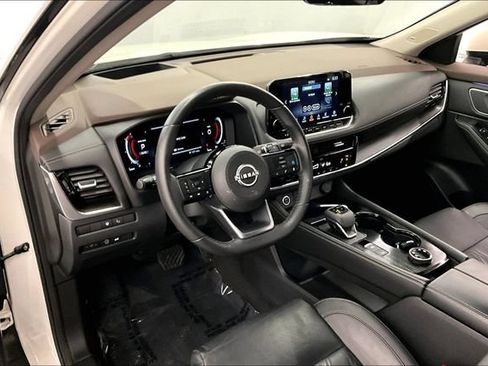 Used 2023 Nissan Rogue Platinum w/ Platinum Premium Package AWD/4WD image 16