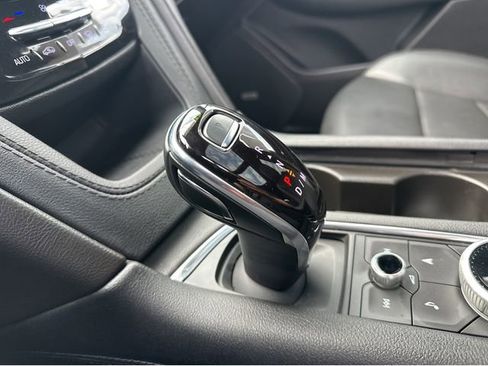 Certified 2024 Cadillac XT6 Premium Luxury FWD image 22