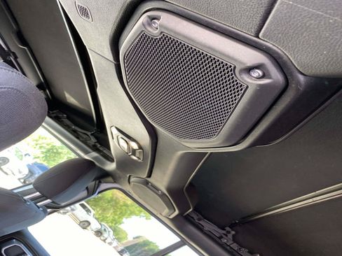 Used 2023 Jeep Wrangler Unlimited Sport AWD/4WD image 12