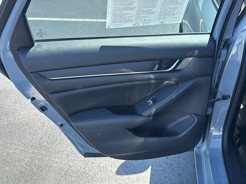 Used 2022 Honda Accord Sport image 25