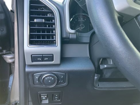 Used 2019 Ford F150 Lariat image 20