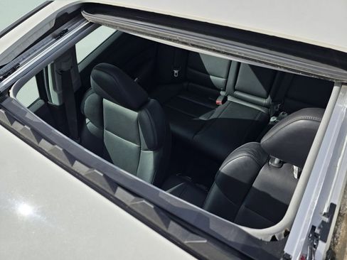 Used 2016 Acura TLX V6 SH-AWD w/ Technology Pkg image 4