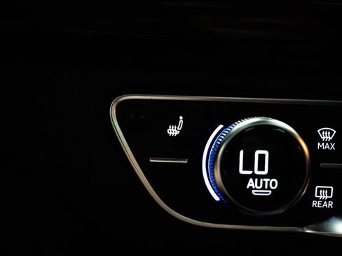 Used 2020 Audi Q5 2.0T Premium w/ Convenience Package AWD/4WD image 20