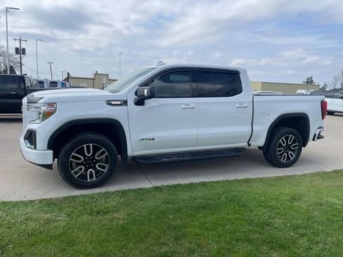 Used 2022 GMC Sierra 1500 AT4 w/ AT4 Premium Package image 4