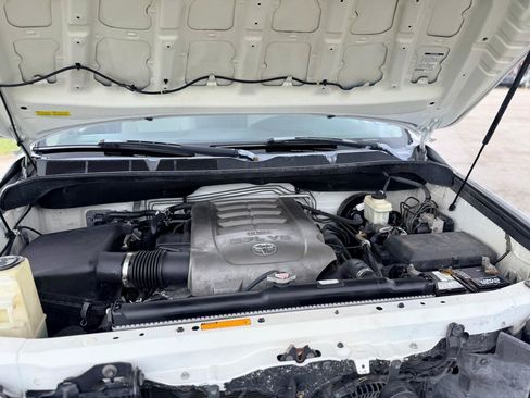 Used 2008 Toyota Sequoia SR5 RWD image 25