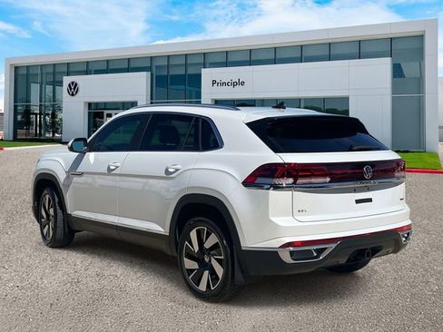 New 2026 Volkswagen Atlas Cross Sport SEL AWD/4WD image 4