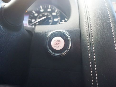 Used 2020 Nissan Armada SL w/ Premium Package image 26