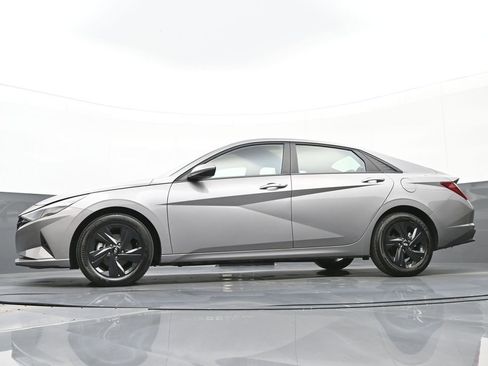 Certified 2023 Hyundai Elantra SEL image 43