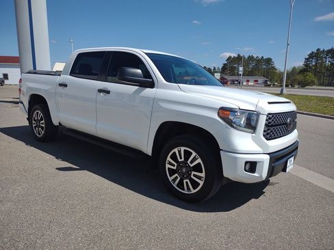 Used 2020 Toyota Tundra 4x4 CrewMax image 6