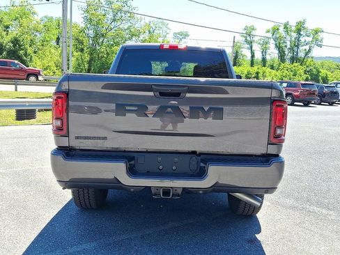 Used 2025 RAM 2500 Big Horn RWD image 8
