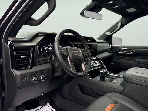 Used 2025 GMC Sierra 1500 AT4 w/ AT4 Premium Package image 19