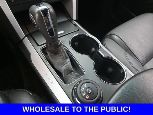 Used 2015 Ford Explorer XLT w/ Equipment Group 202A AWD/4WD image 28