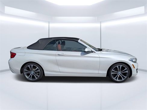 Used 2019 BMW 230i Convertible w/ Convenience Package image 2