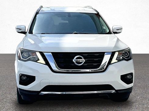 Used 2017 Nissan Pathfinder SV FWD image 3