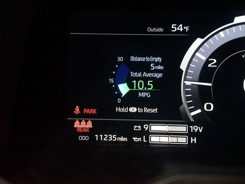 Used 2025 Toyota Tundra Limited image 18