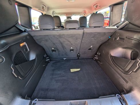 Used 2022 Jeep Renegade Sport image 19