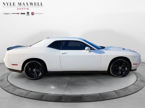 Used 2023 Dodge Challenger SXT RWD image 17