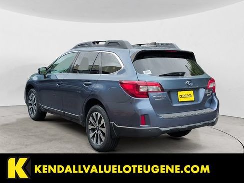 Used 2017 Subaru Outback 2.5i Limited AWD/4WD image 3