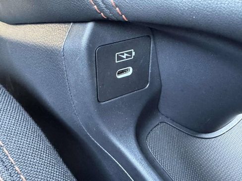 Used 2025 Honda HR-V Sport image 32