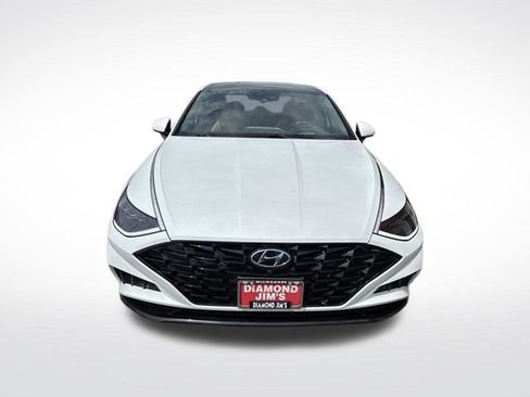Used 2020 Hyundai Sonata Limited w/ Preferred Accessory Package FWD image 2