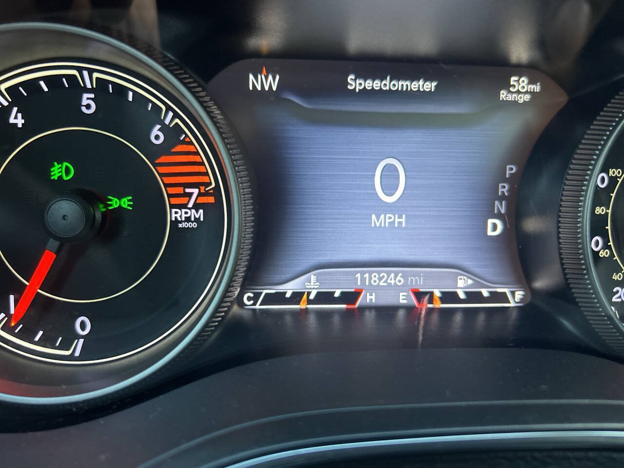 Used 2019 Jeep Cherokee Limited FWD image 31