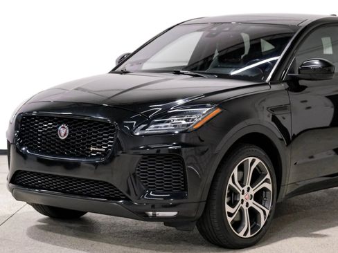 Used 2018 Jaguar E-PACE First Edition image 10
