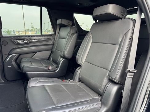 Used 2023 GMC Yukon Denali image 4
