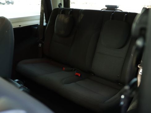 Used 2019 Jeep Wrangler Sport AWD/4WD image 25