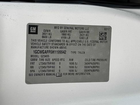 Used 2017 Chevrolet Express 2500 image 20