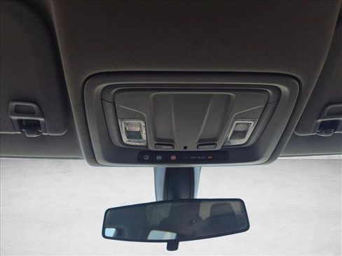 Used 2020 Chevrolet Silverado 1500 LT RWD image 19