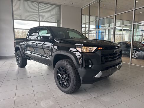 New 2026 Chevrolet Colorado Trail Boss AWD/4WD image 3