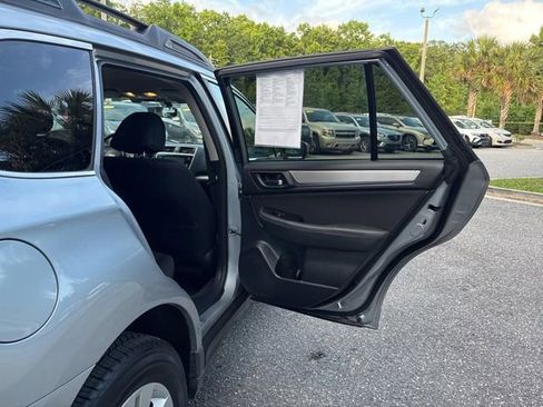 Used 2019 Subaru Outback 2.5i Premium AWD/4WD image 26