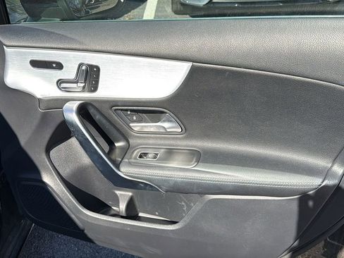 Used 2021 Mercedes-Benz A 220 4MATIC image 11