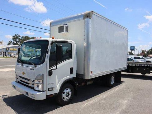 Used 2024 Chevrolet Low Cab Forward image 3
