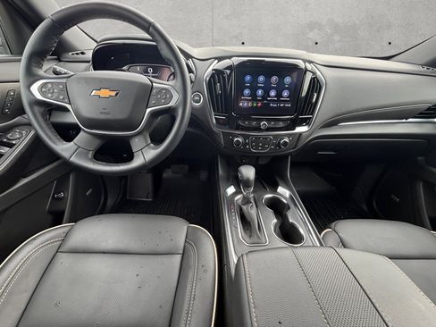 Used 2023 Chevrolet Traverse Premier image 21