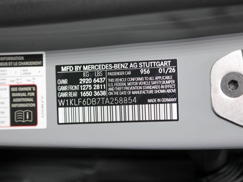 Used 2026 Mercedes-Benz E 53 AMG e 4MATIC Sedan image 56