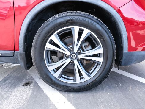 Used 2017 Nissan Rogue SL w/ SL Premium Package image 17