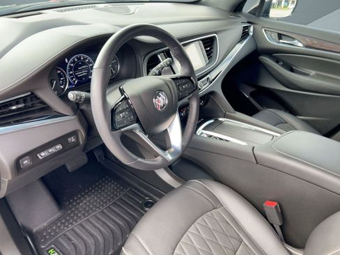 Used 2024 Buick Enclave Avenir w/ Avenir Technology Package image 4