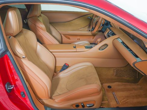 Used 2020 Lexus LC 500 Coupe w/ Performance Package image 9