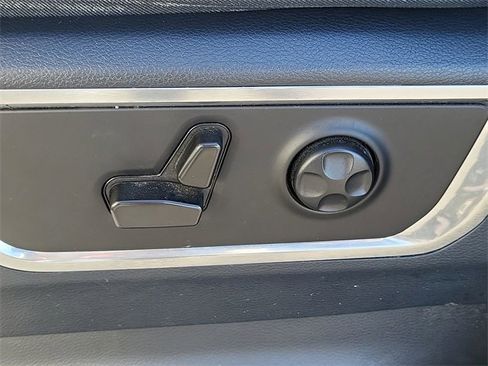 Certified 2022 RAM 1500 Limited image 21