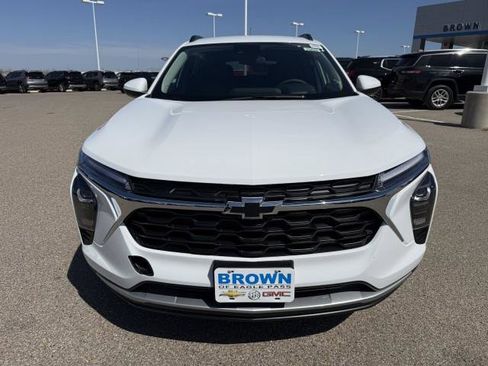 New 2026 Chevrolet Trax LT w/ LT Convenience Package image 4