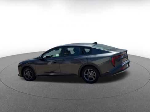 Used 2025 Kia K4 LXS FWD image 10