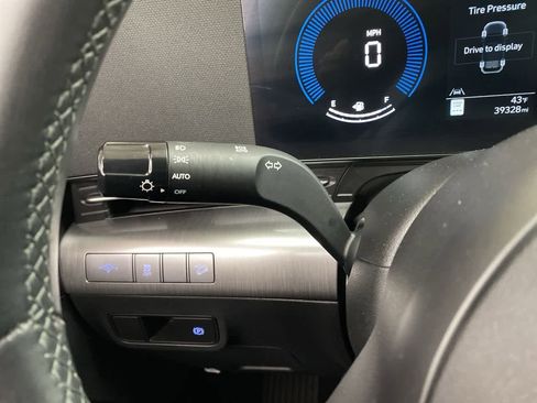 Used 2024 Hyundai Kona SEL image 24