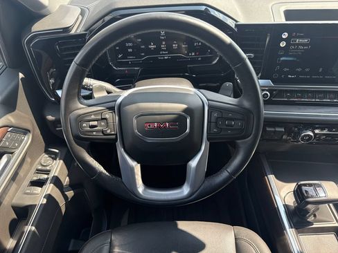 Certified 2022 GMC Sierra 1500 SLT w/ SLT Premium Plus Package AWD/4WD image 10