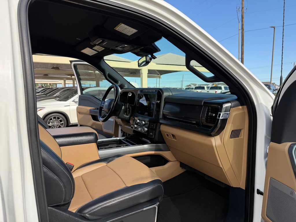 Used 2023 Ford F250 Lariat w/ FX4 Off-Road Package AWD/4WD image 15