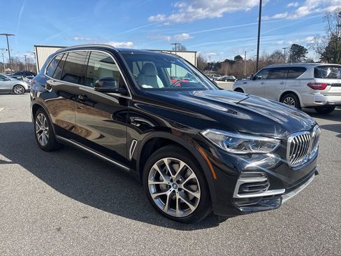 Used 2023 BMW X5 xDrive45e w/ Executive Package image 8